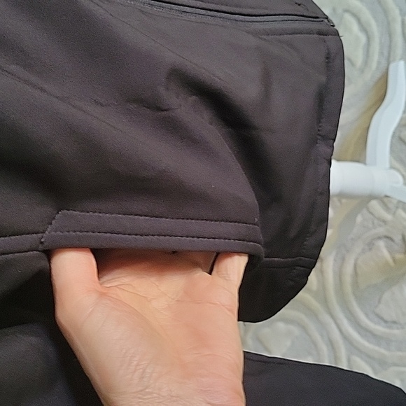 Free Tech Mens Jacket - Picture 3 of 10